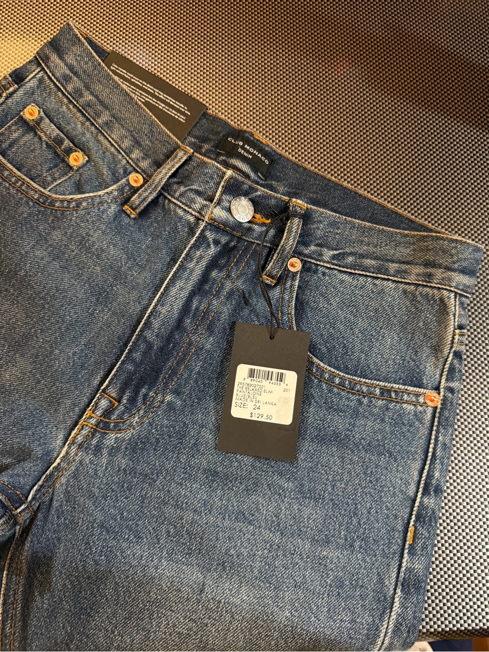 NWT Club Monaco women’s Classic Blue Denim Jeans relaxed slim size 24